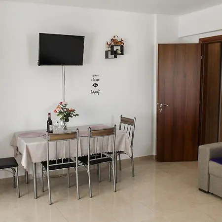 Apartament Mircea * Năvodari